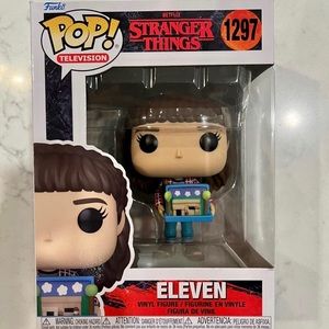 Funko POP! TV: Stranger Things Eleven w/ Diorama (Season 4) Vinyl Figure - 1297